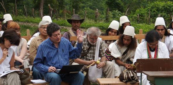 Von Schein und Sein der Menschenrechte in Kolumbien: Alirio Uribe